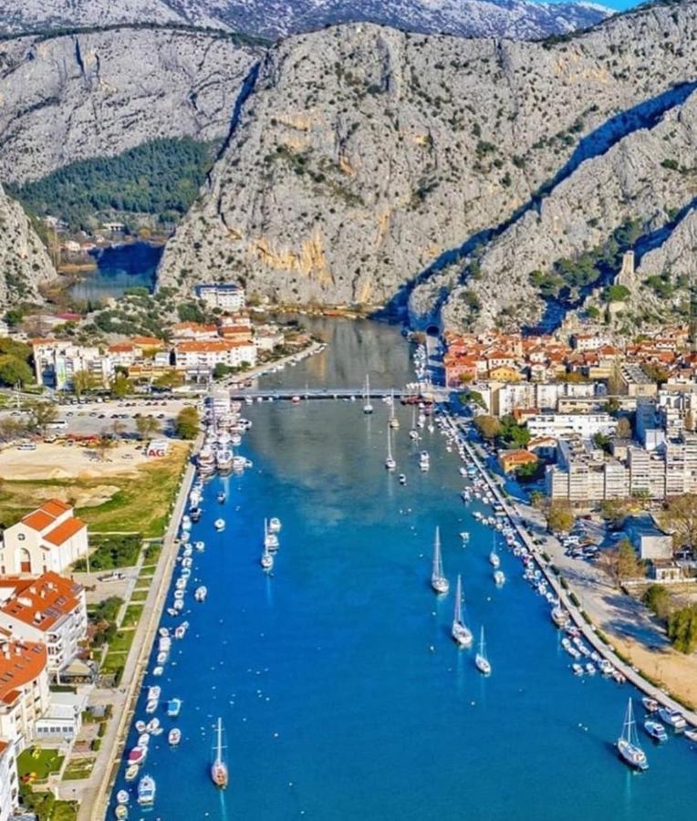 Apartments Diridonda Omiš Exteriér fotografie