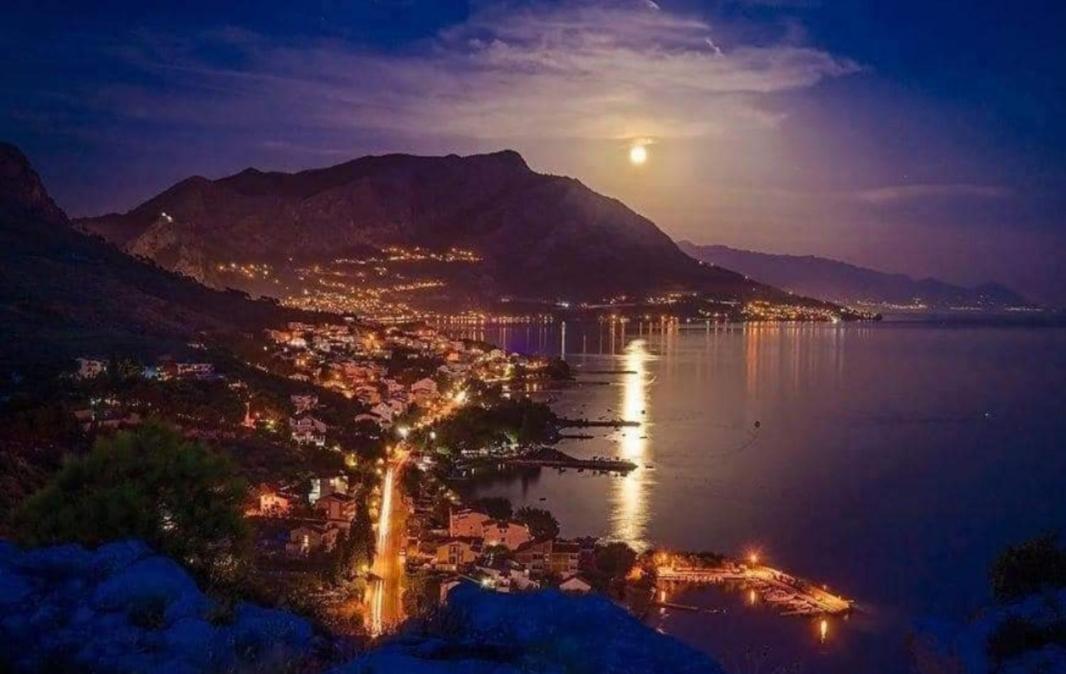 Apartments Diridonda Omiš Exteriér fotografie